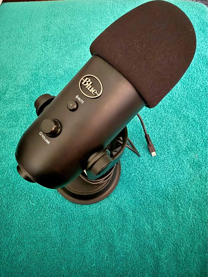 Blue Yeti USB Microphone