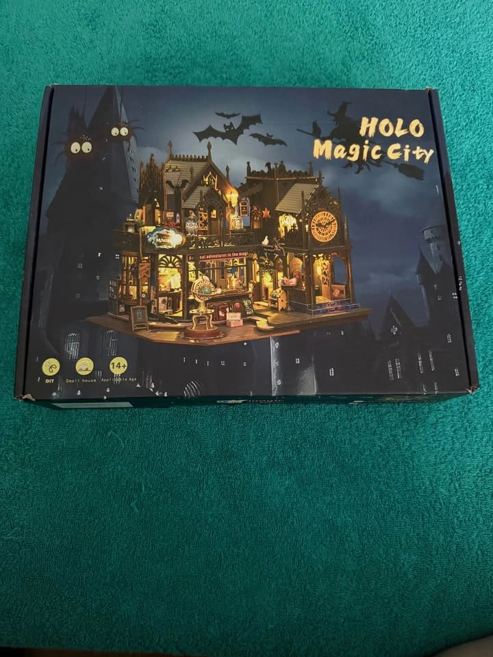 HOLO Magic City DIY miniature kit - photo 5