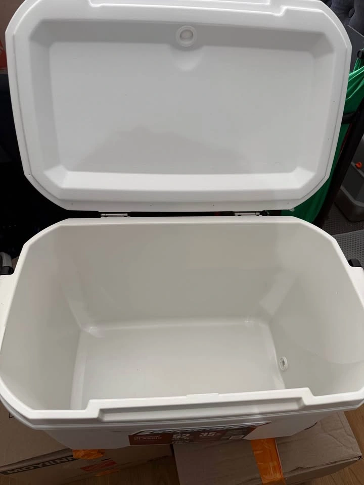 Coleman Classic 52 QT Cooler - photo 3