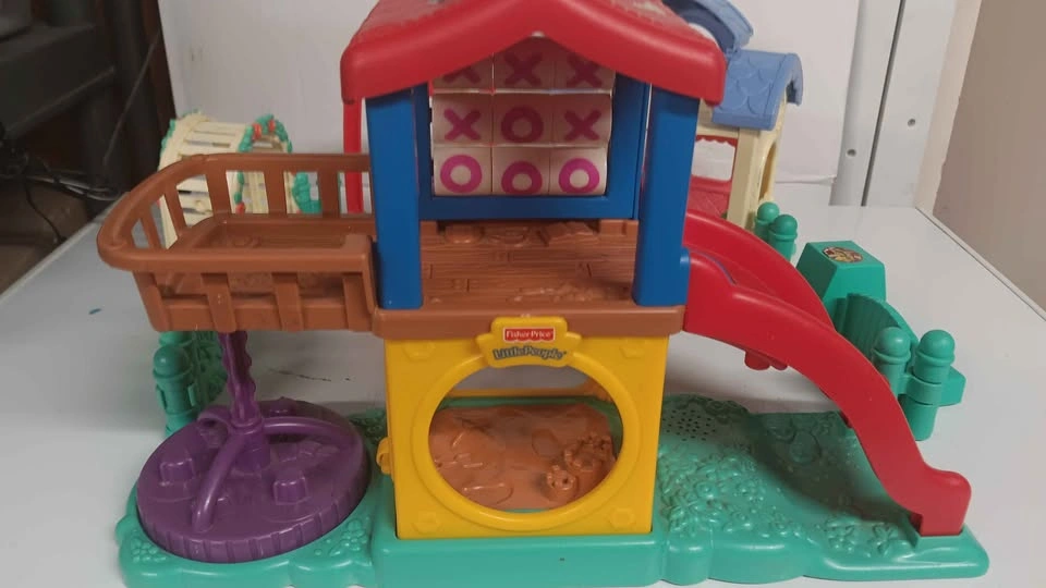 Fisher-Price Little People Playground House & Figures - photo 3