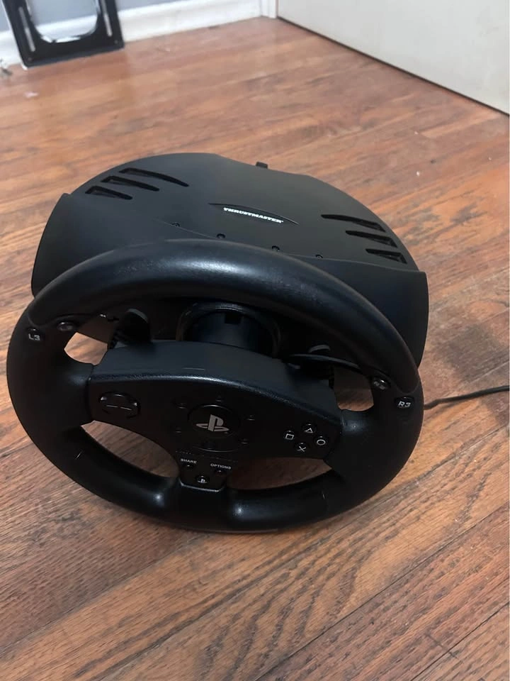 Thrustmaster t80 racing wheel (price negotiable) - photo 4