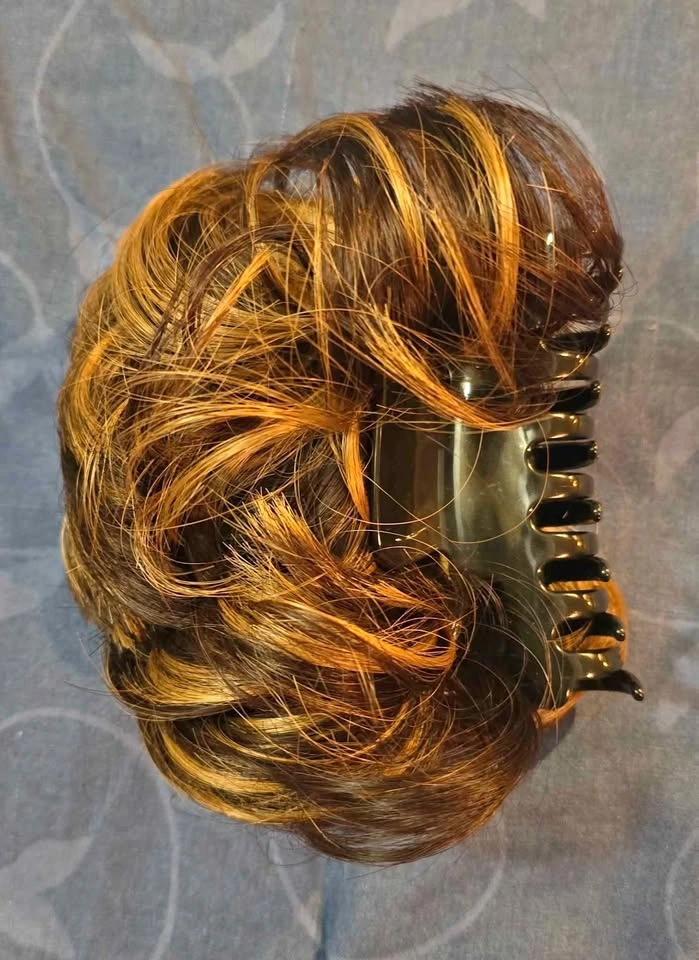 Clip with hair & pictures