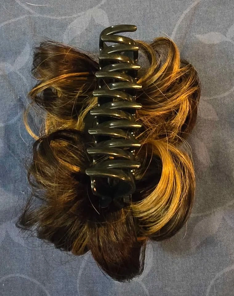 Clip with hair & pictures - photo 2
