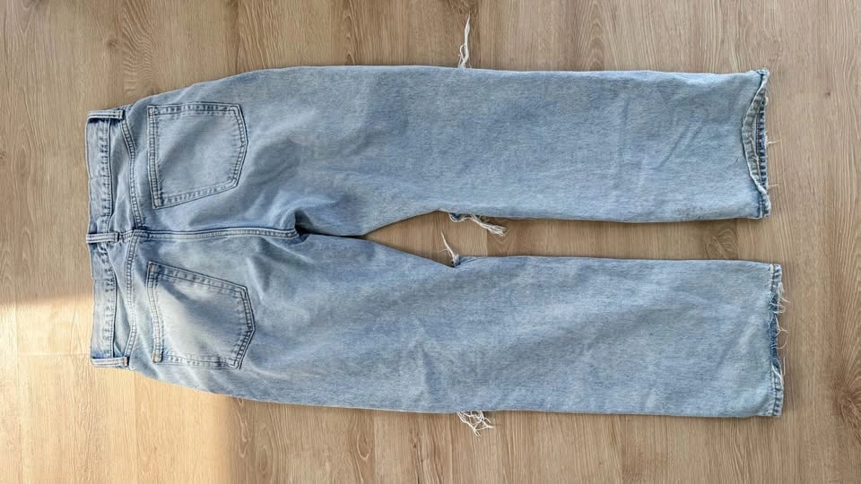 GAP '90s Loose Distressed Jeans (Light Wash) - Size 32x32 - photo 4