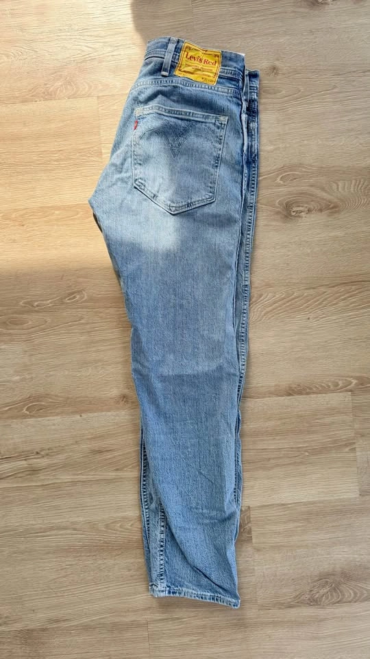 Levi's Red 502 Regular Taper Jeans (Light Wash) - Size 30x32 - photo 2