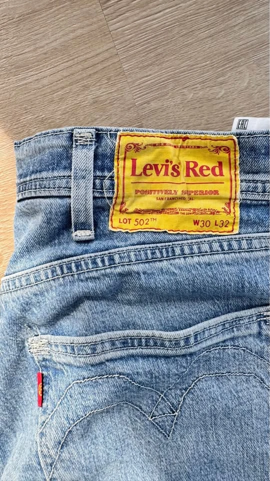 Levi's Red 502 Regular Taper Jeans (Light Wash) - Size 30x32 - photo 3