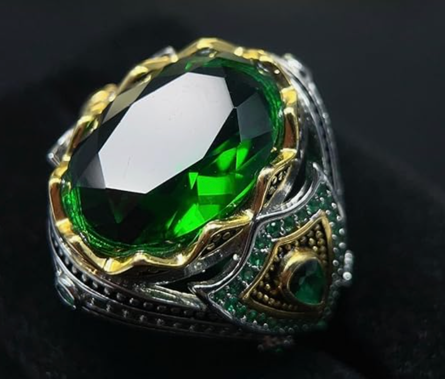 925 Silver Emerald Ring for Men Handmade Engraved Size 9 - photo 2