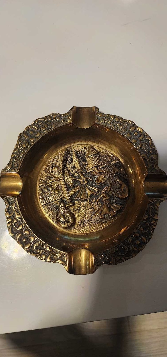 Vintage Brass Ashtray - photo 4
