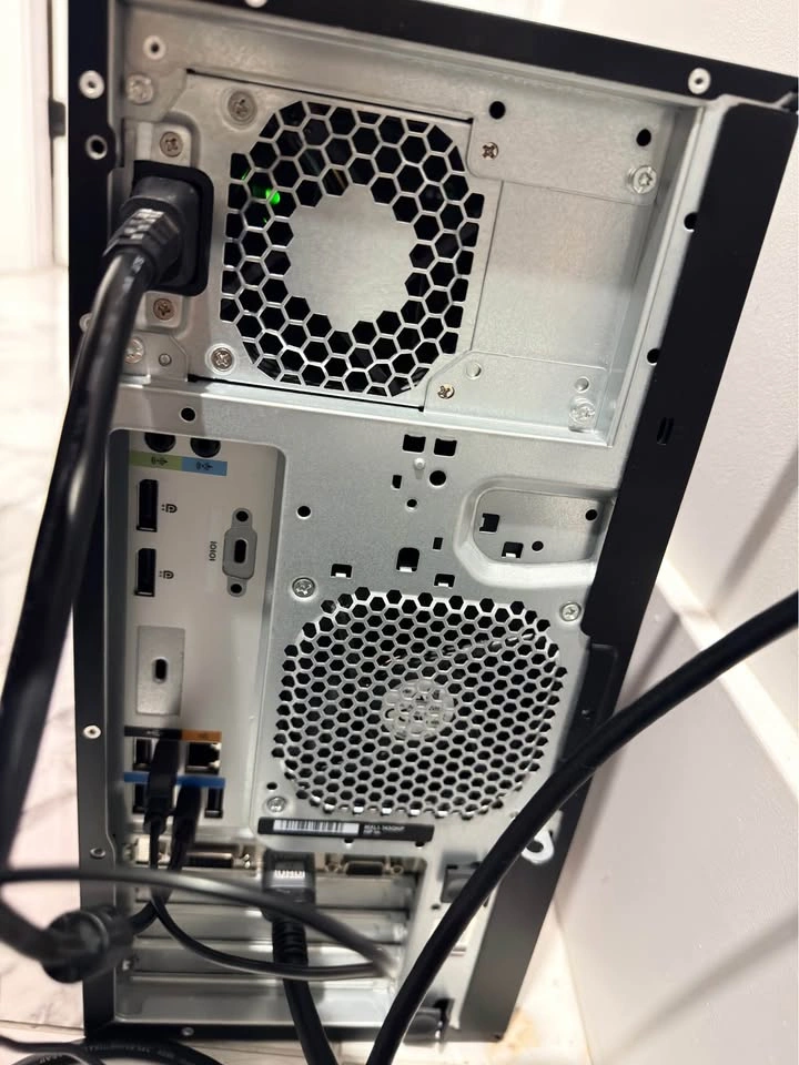 HP Z2 Tower G4 - photo 5