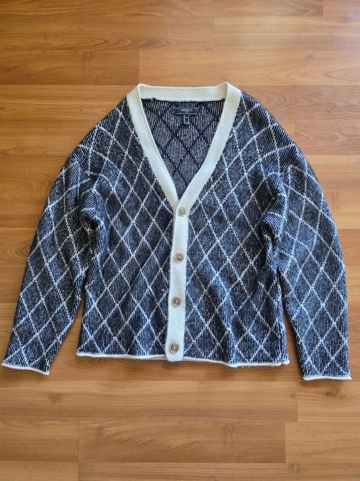 Forever21 men's cream cardigan size M