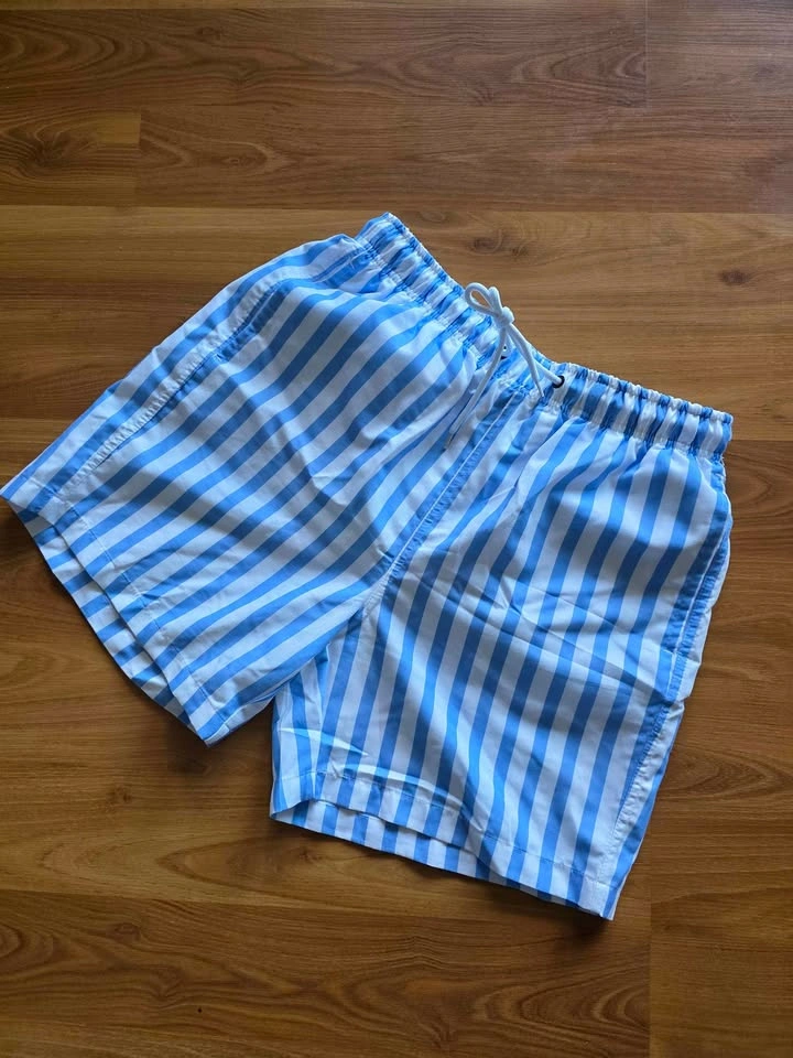 Men's light blues striped pattern swim shorts size SMALL