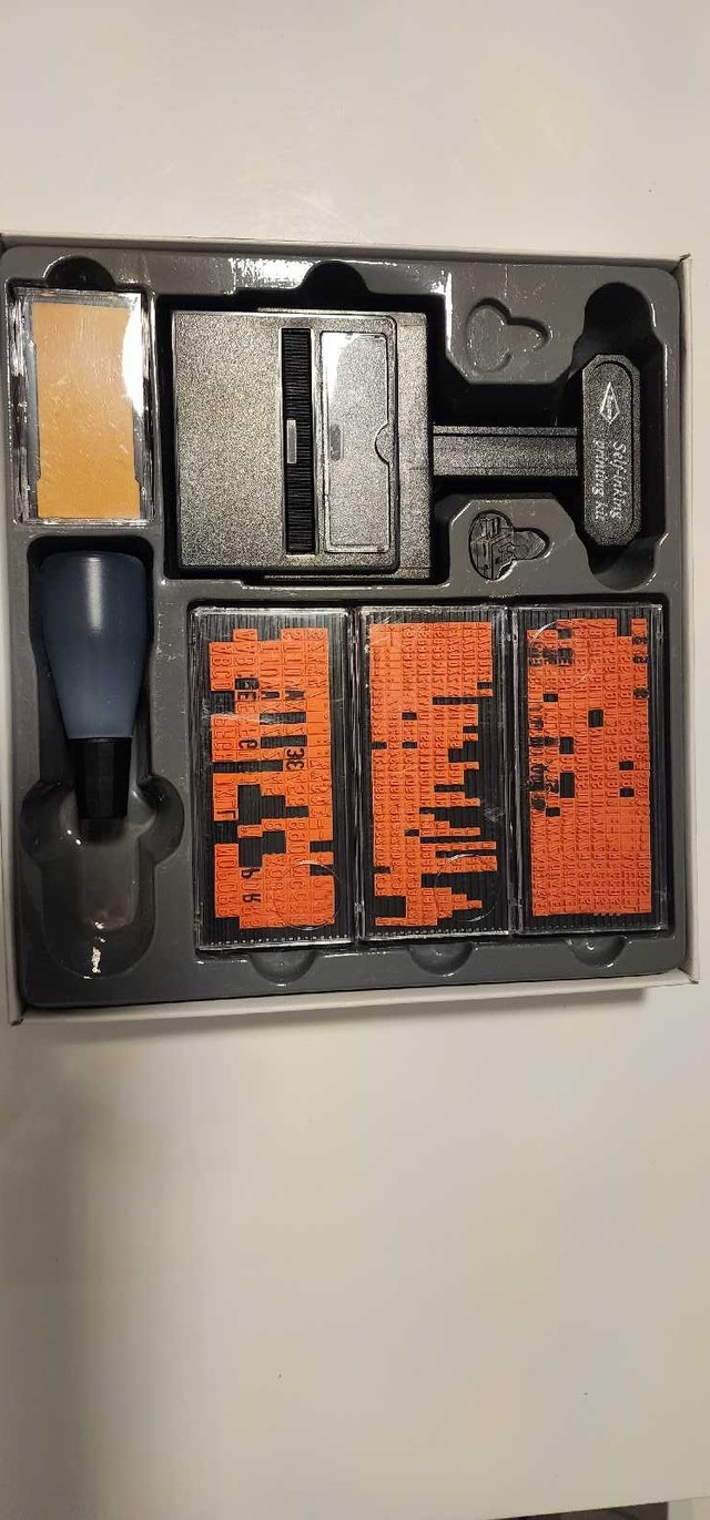 W.T. Rogers Self-Inking Printing Kit - photo 2