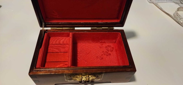 Vintage Chinese Rosewood Jewellery Box - photo 4