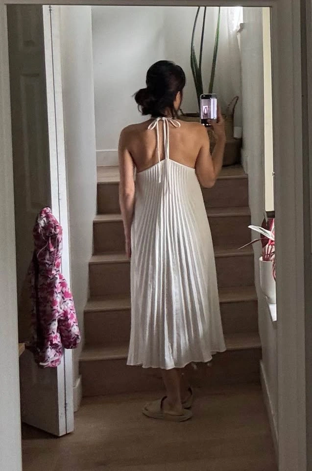 ✨ White Pleated Halter Backless Dress ✨ - photo 3