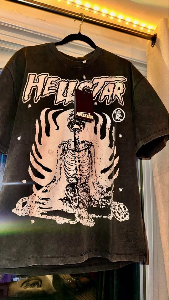 Hellstar Tshirts (LARGE) - BRAND NEW