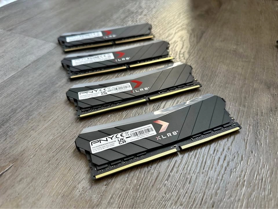 PNY XLR8 Gaming RGB DDR4 RAM – 32GB 3200MHz CL16