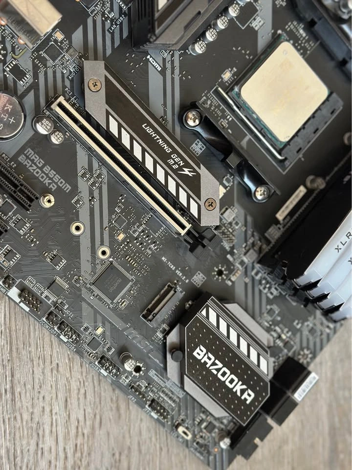 Clean AMD Ryzen 7 3700X + MSI B550M Bazooka + 32GB RAM Combo - photo 4