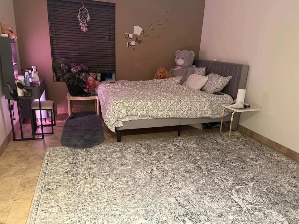 Modern Gray Upholstered Queen Bed Frame - photo 2