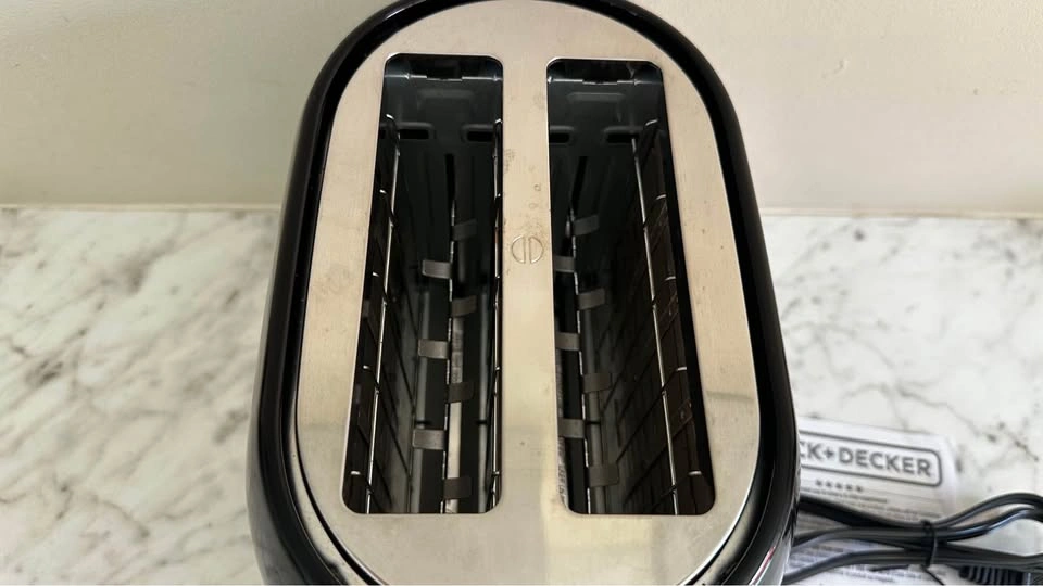 NEW Black+Decker TR1278BD 2-slice toaster black stainless steel - photo 3