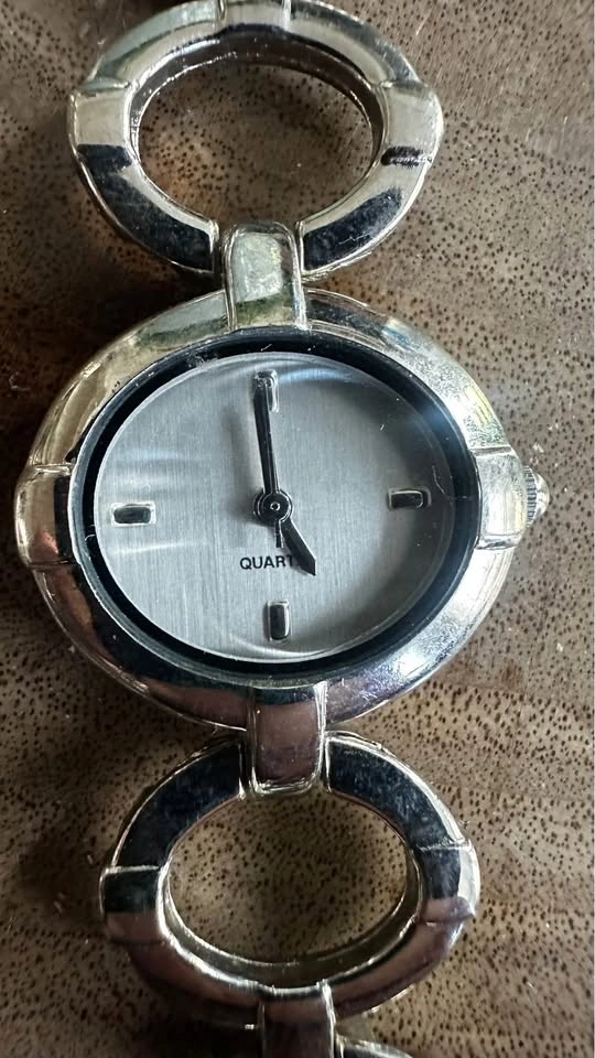 DKNY NY-3362 & Silver-Tone Women’s Watches | Fashion Watch Lot - photo 5