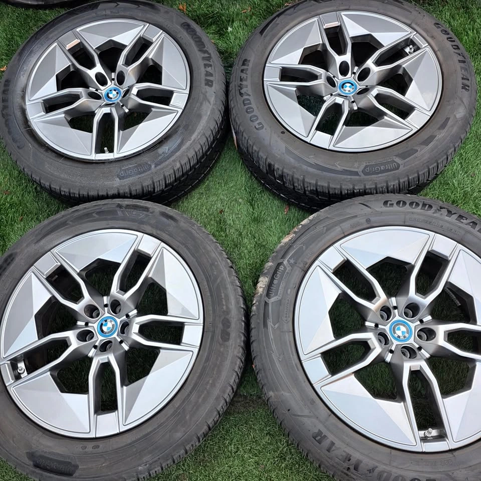 235/60/20 Goodyear Winter Tires with BMW OEM Rims & TPMS