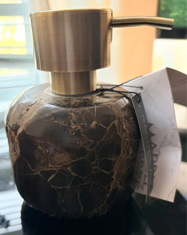 Rachel Zoe marble soap dispenser- new with tag - photo 2