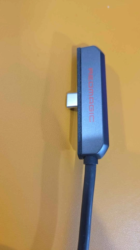 RedMagic Gaming Dock — USB-C Docking Station for RedMagic Phones - photo 2