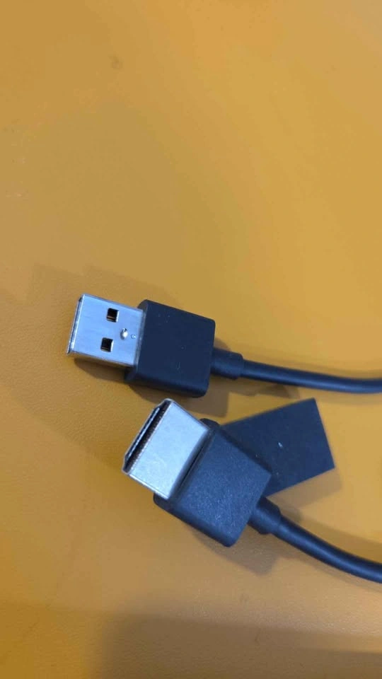 Microsoft Surface HDMI USB-A Adapter - photo 2