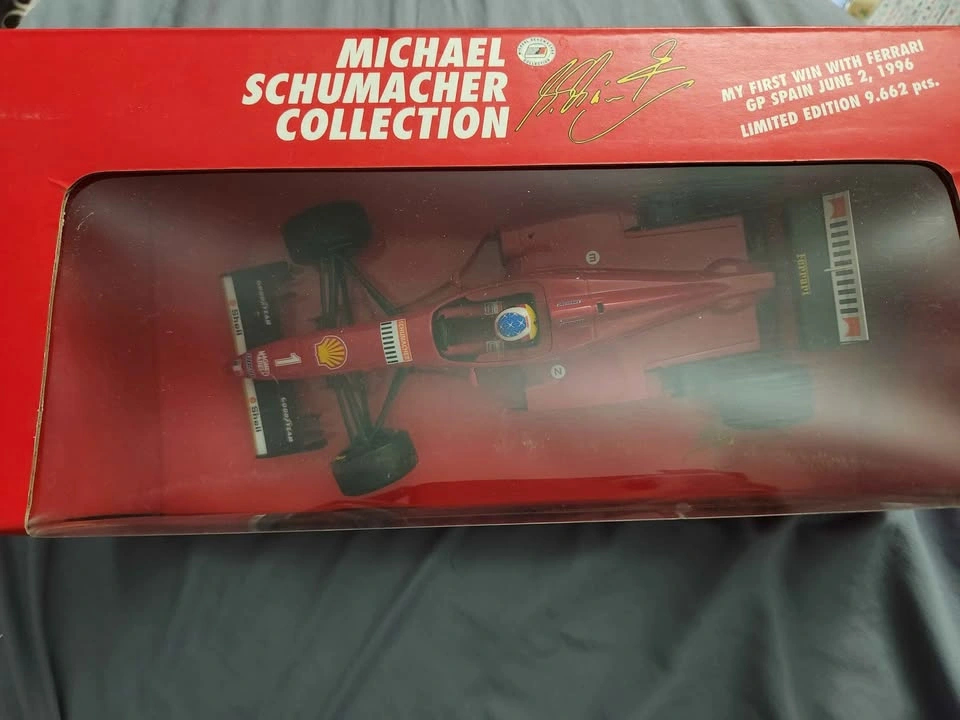Michael Schumacher Ferrari F310 1996 1:18 Model Car - photo 2