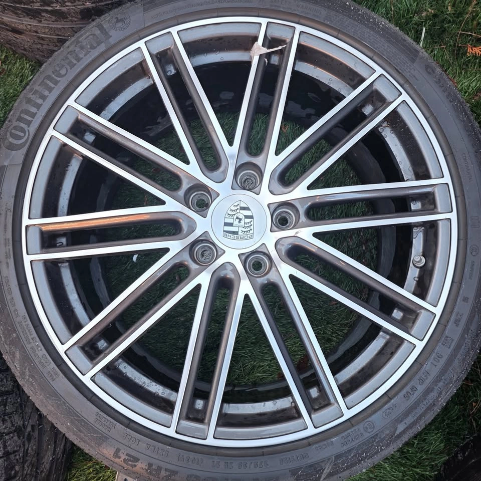 21 inch Porsche Panamera OEM Forged Rims with Summer Tires - photo 3