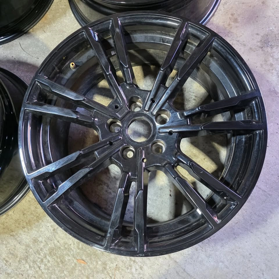 18 inch black replica alloy rims 5x112 - photo 2