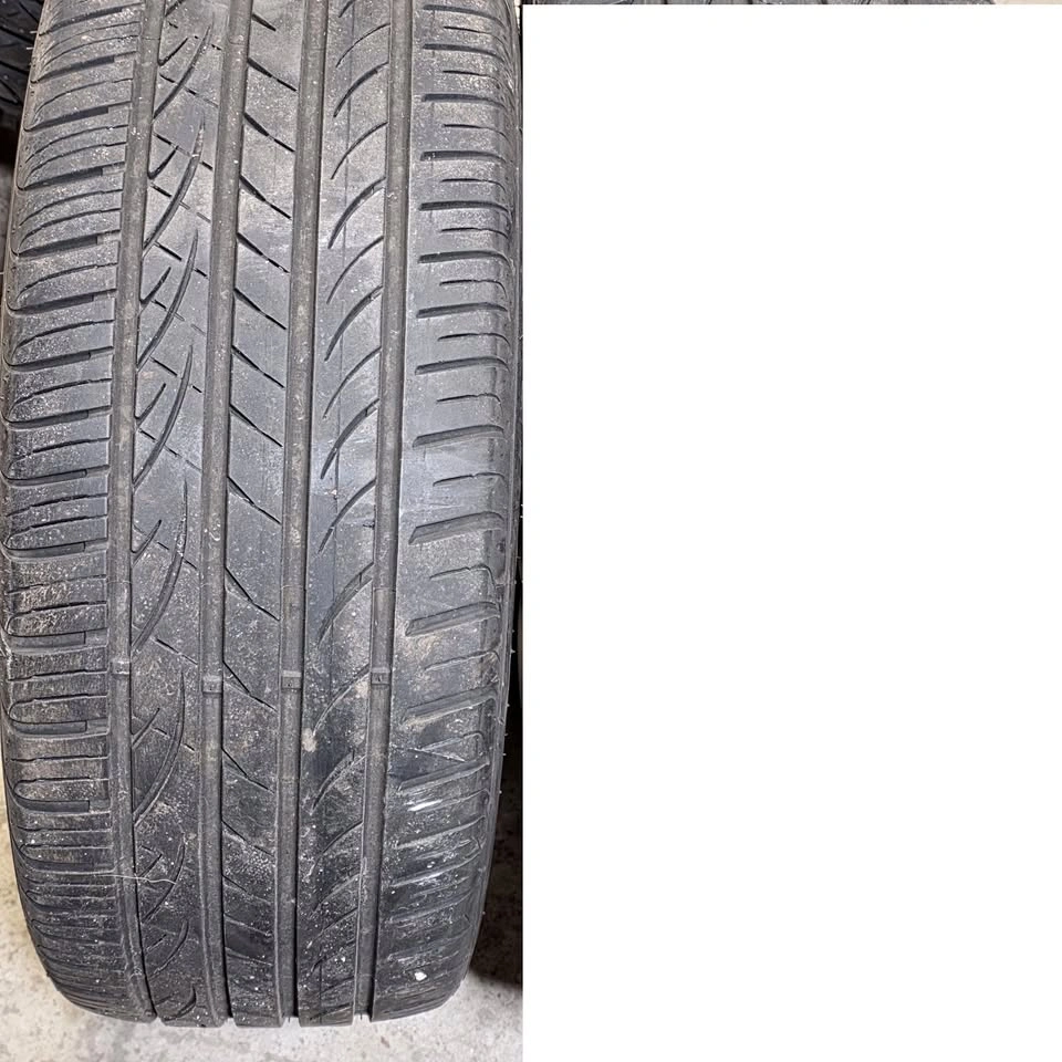 one tire only 245/40/17 Hankook all season tire