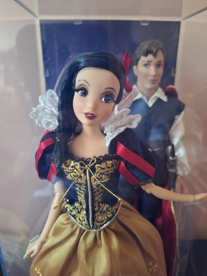 Disney Snow White and Prince Fairytale Designer Collection Doll - photo 2