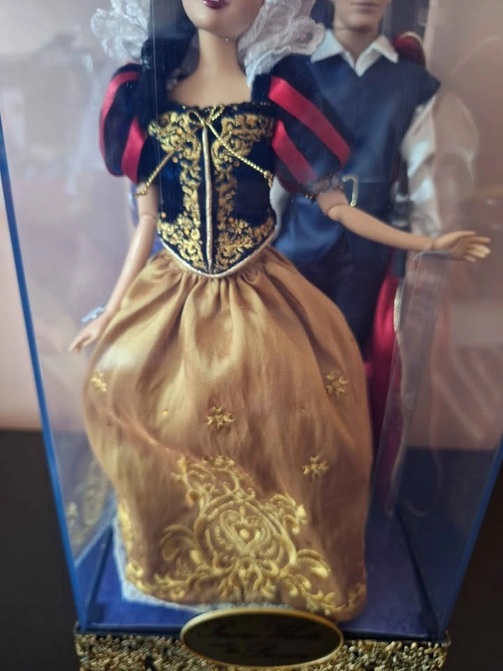 Disney Snow White and Prince Fairytale Designer Collection Doll - photo 4