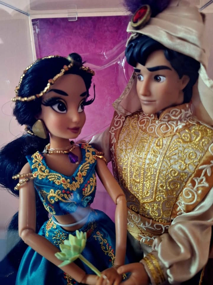 Disney Aladdin Designer Fairytale Couple Jasmine Limited Edition - photo 2