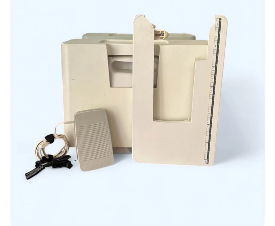 Sewing Machine - photo 3