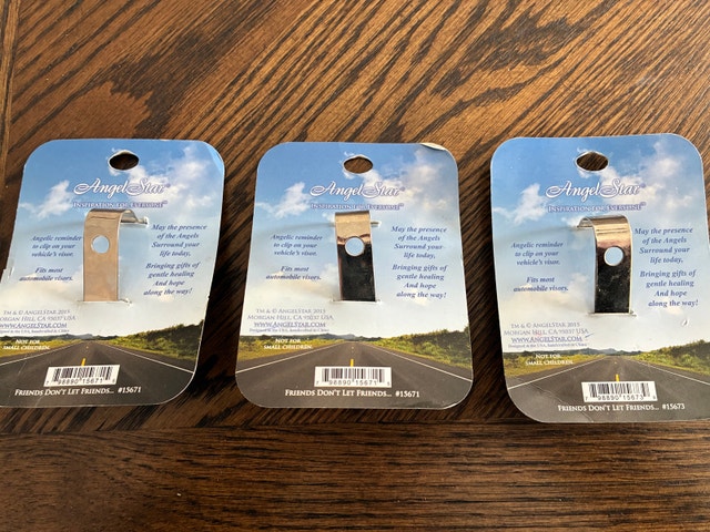 Visor Clips - Friends don’t let friends text and drive - photo 4