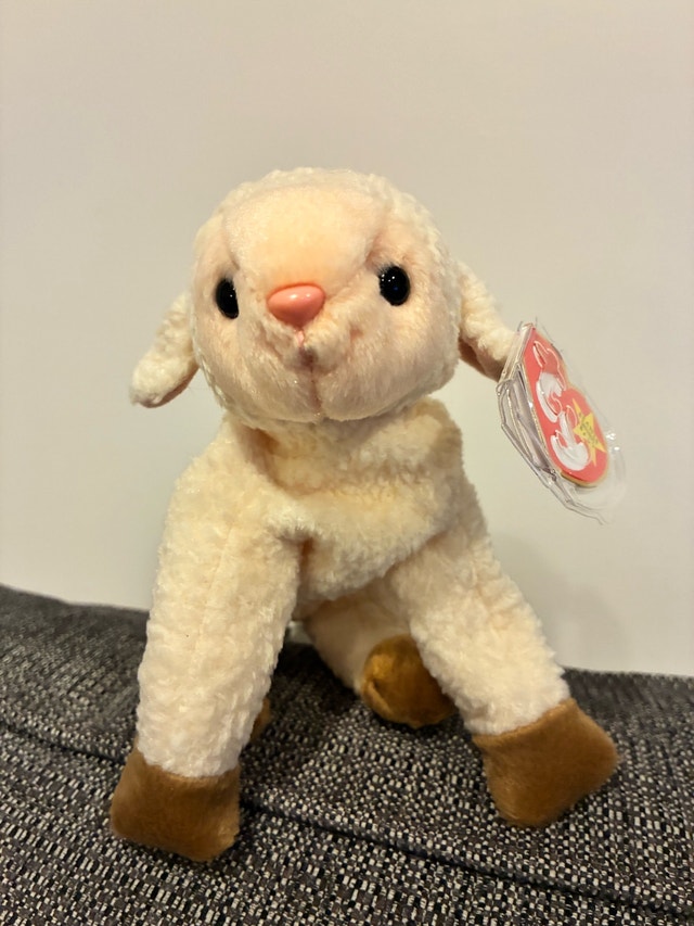 Ty Beanie Baby Ewey the lamb NWT