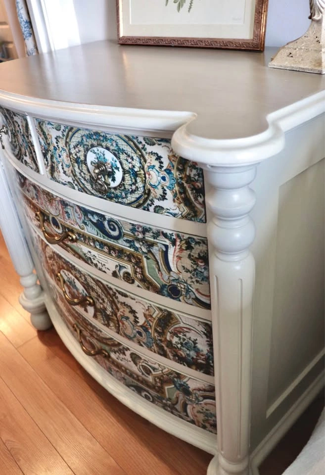 French Provincial Accent Chest / Dresser - photo 3