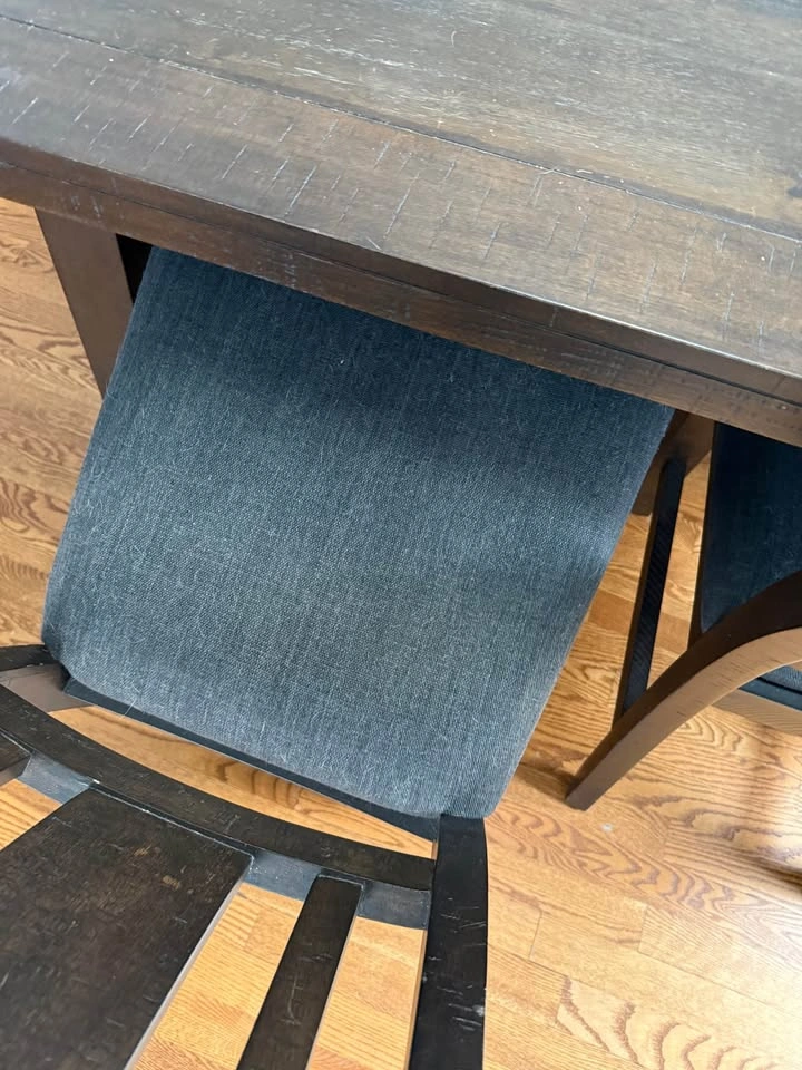 Kitchen table - photo 4