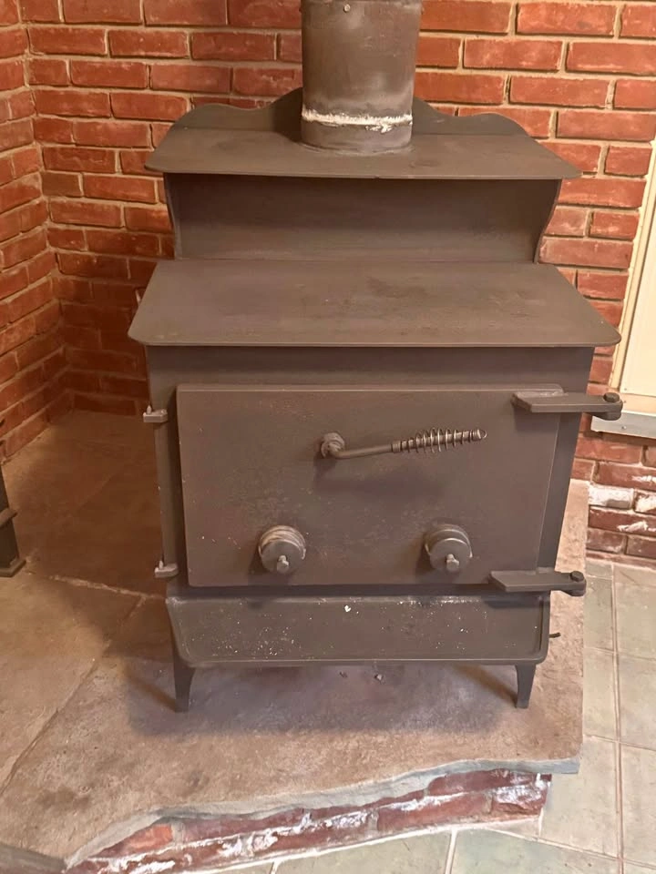 vintage wood stove - Great Condition