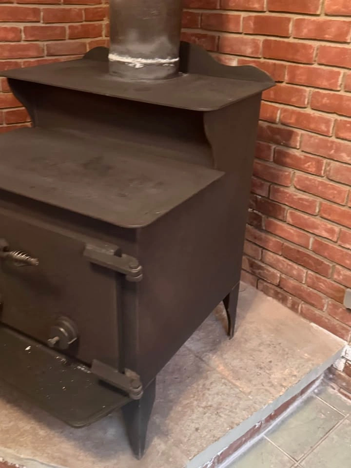 vintage wood stove - Great Condition - photo 3