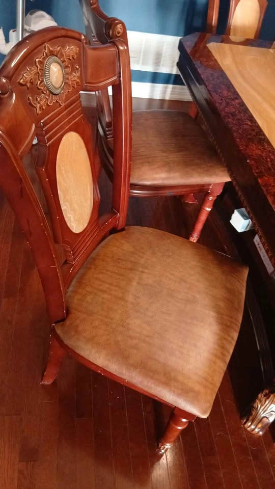 Dinning table and 6 chairs - photo 3