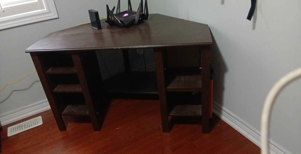 Table - photo 2