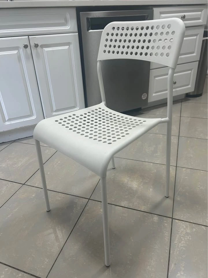 Set of 4 White Plastic and Metal Chairs - photo 2