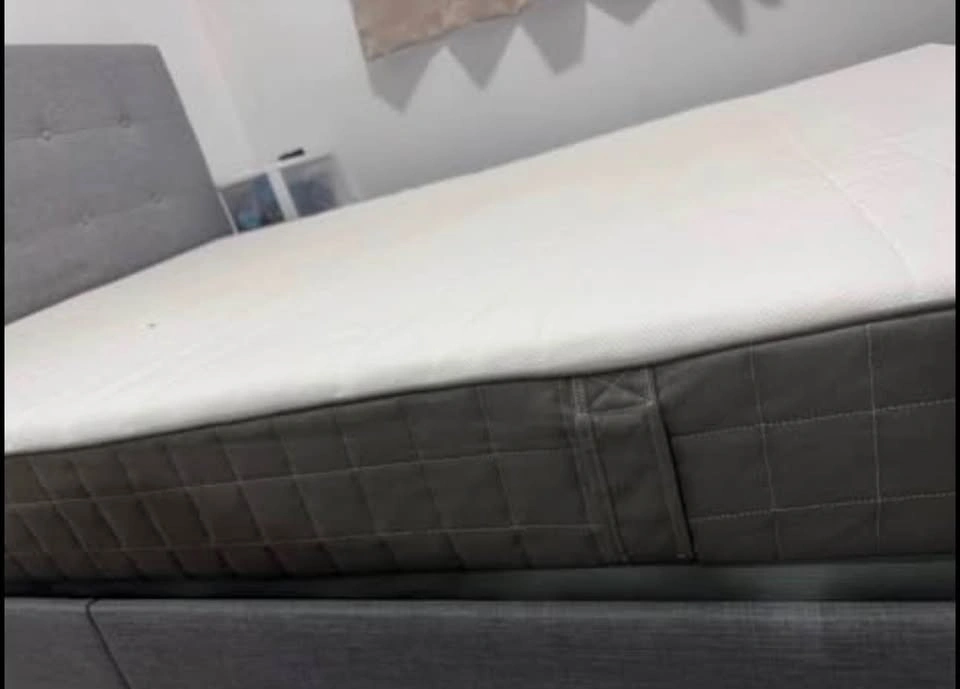 Queen Bed Foam Mattress IKEA MORGEDAL - photo 3