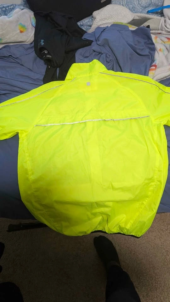 Mountain Warehouse S/P neon yellow jacket - photo 3