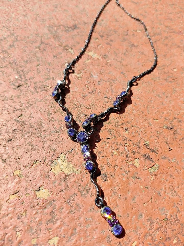 Vintage purple gemstone drop necklace