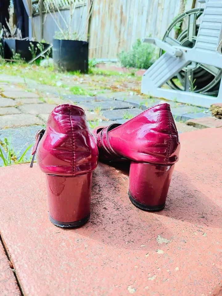 Red Mary Jane style heels - photo 3