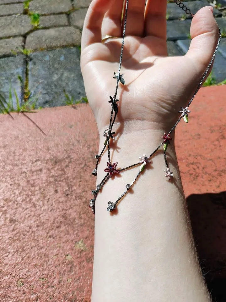 Whimsical flower necklace - photo 3